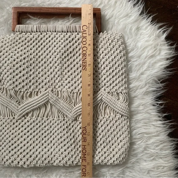 Shiraleah macrame’ handbag with wooden handle NEW never used, large size - Picture 9 of 10